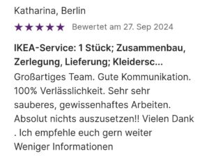 Möbelmontage durch ein Fachteam in einem modernen Wohnraum